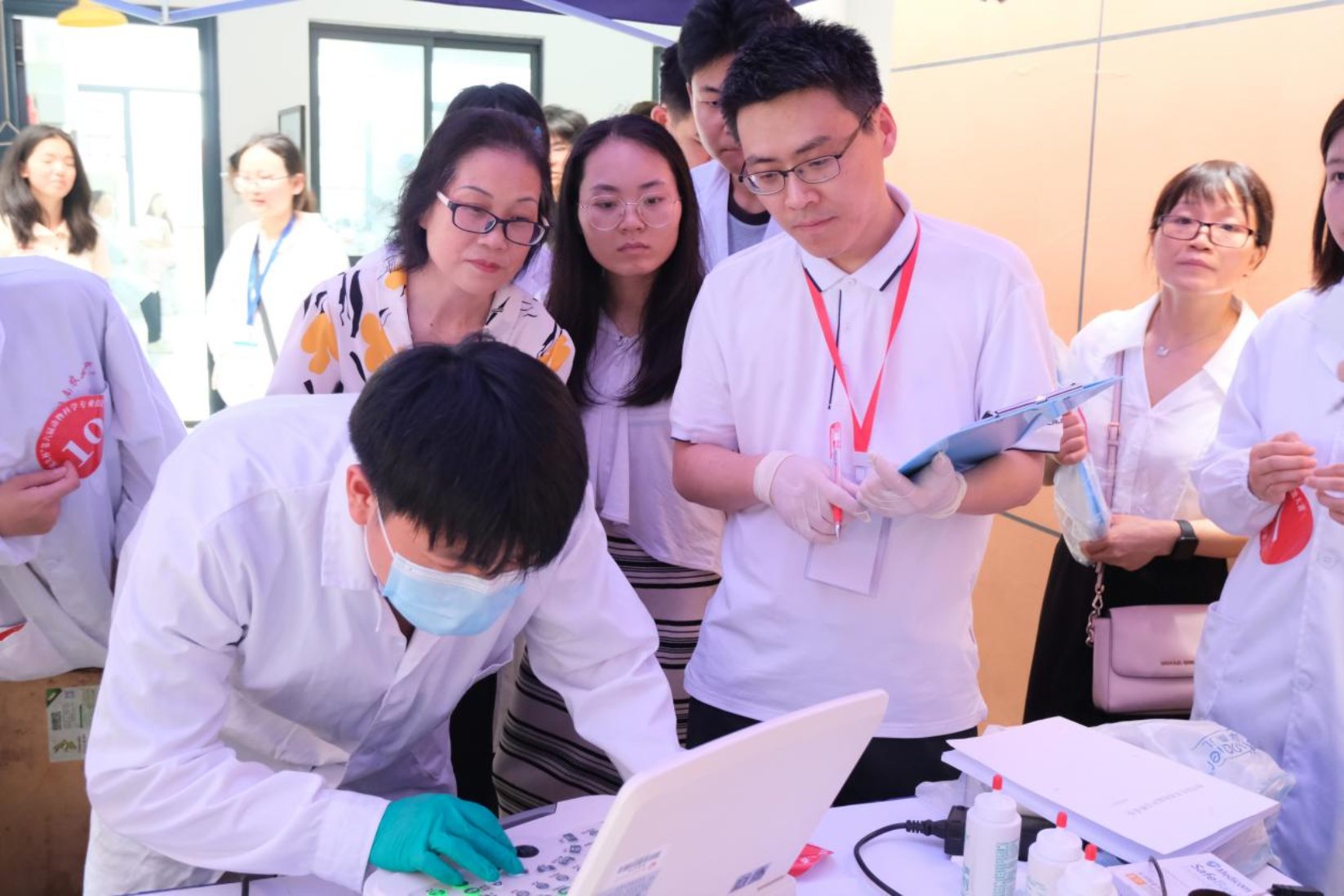 实验教学中心相关负责人以及比赛项目评