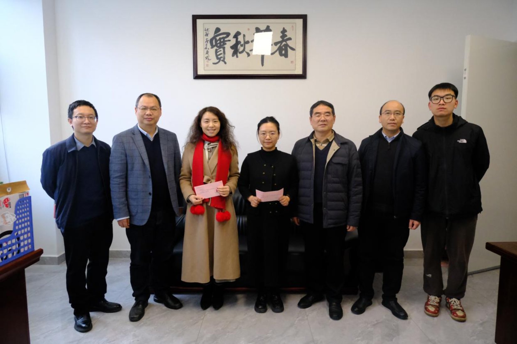 委员代表先后到第二教学楼