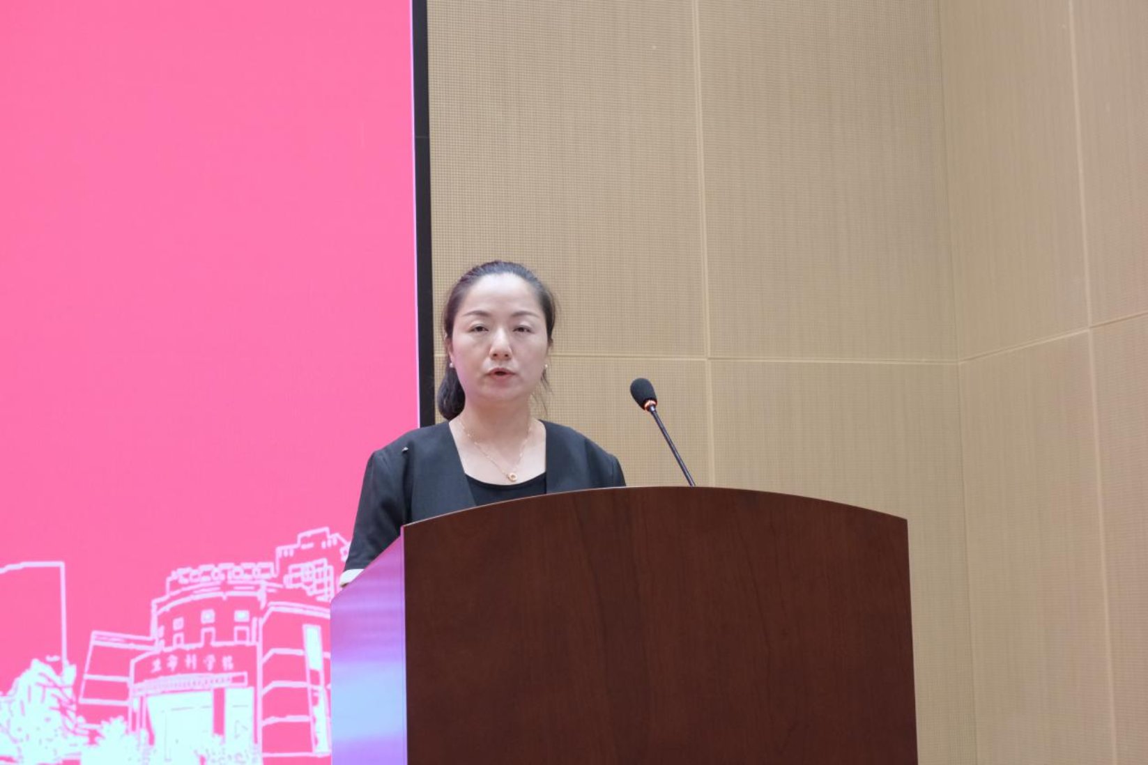 助理班主任