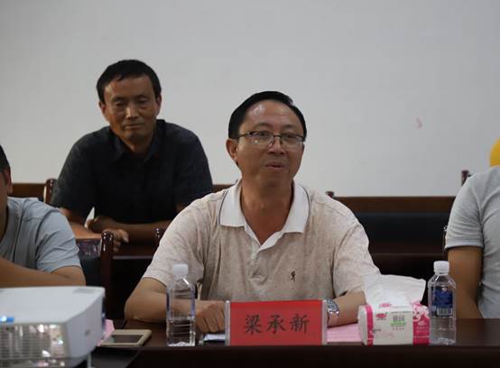花垣县教体局梁承新副局长对88看球直