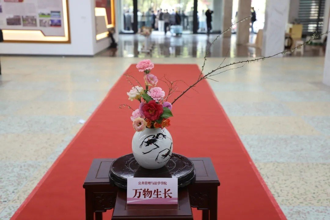 W020240413083704607164.jpg 思考社会和描绘时代中迸发的力量汇集成