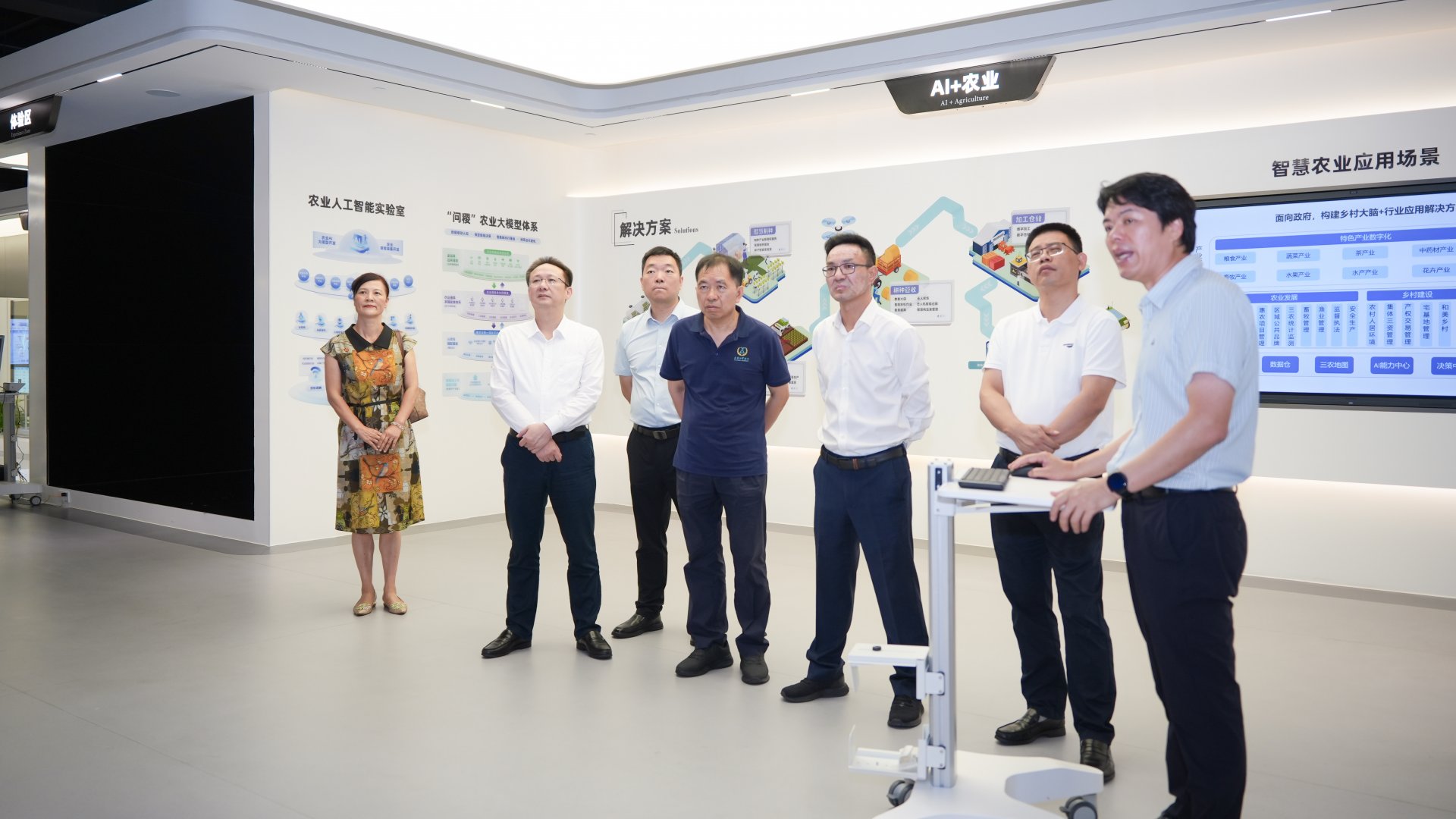 可按栏目继续浏览相关条目