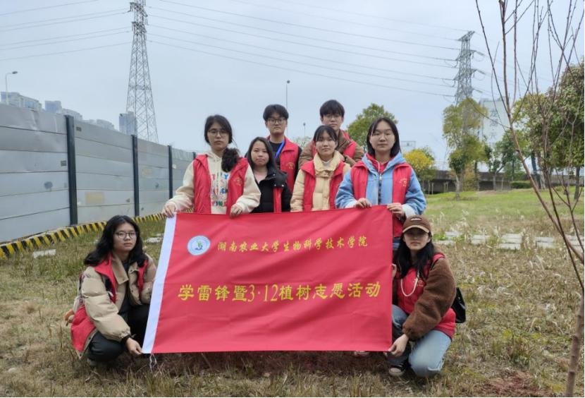 图片1.png 植绿护绿正当时