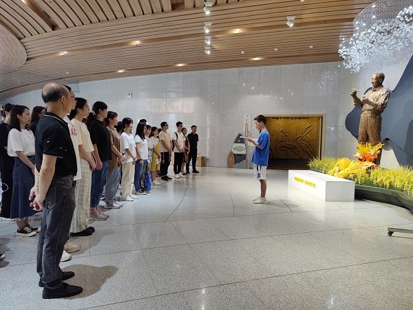 W020220609085693671215.jpg 争做一粒好种子