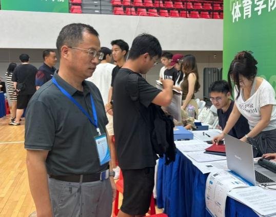 图片5.png 再到行李搬运与答疑解惑