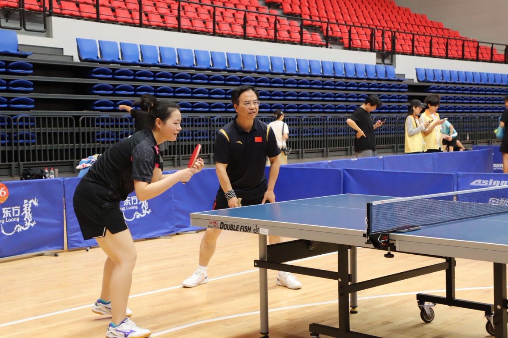第五届研究生“我与导师”师生乒乓球双